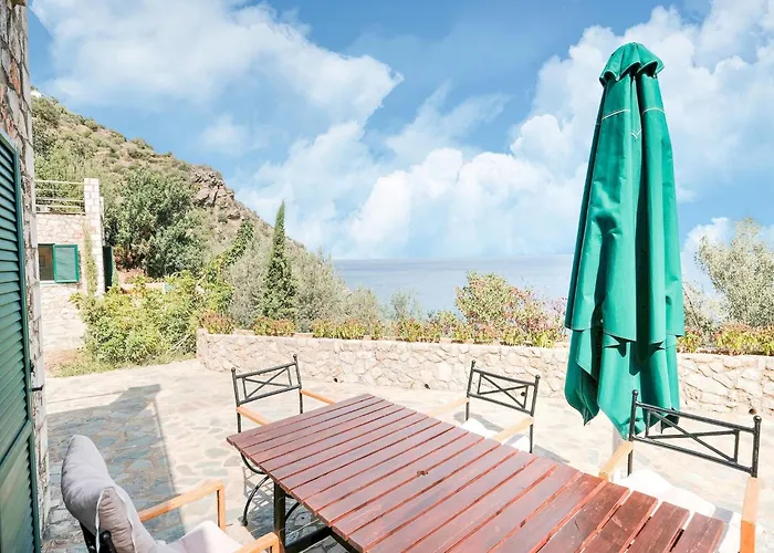 빌라 In Near Kissakas