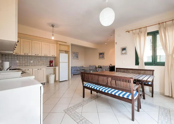 빌라 In Near Kissakas *