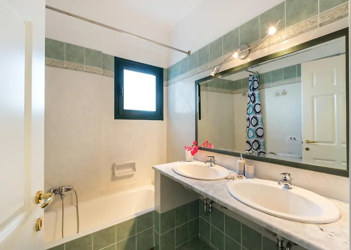 In Near Kissakas 빌라